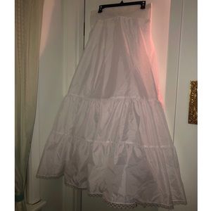 Plus Size A-line Medium Fullness 2- Tier Slip